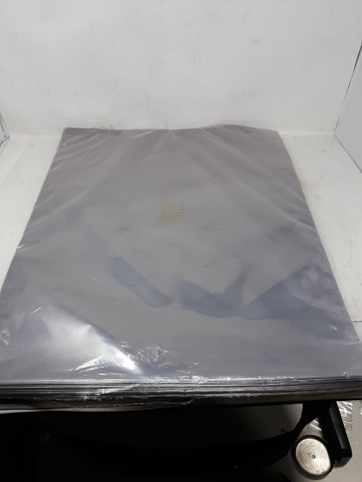 Techni-Pro 758ST1824 Bag, Static Shielding, Flat, 18" x 24" 100/Pkg