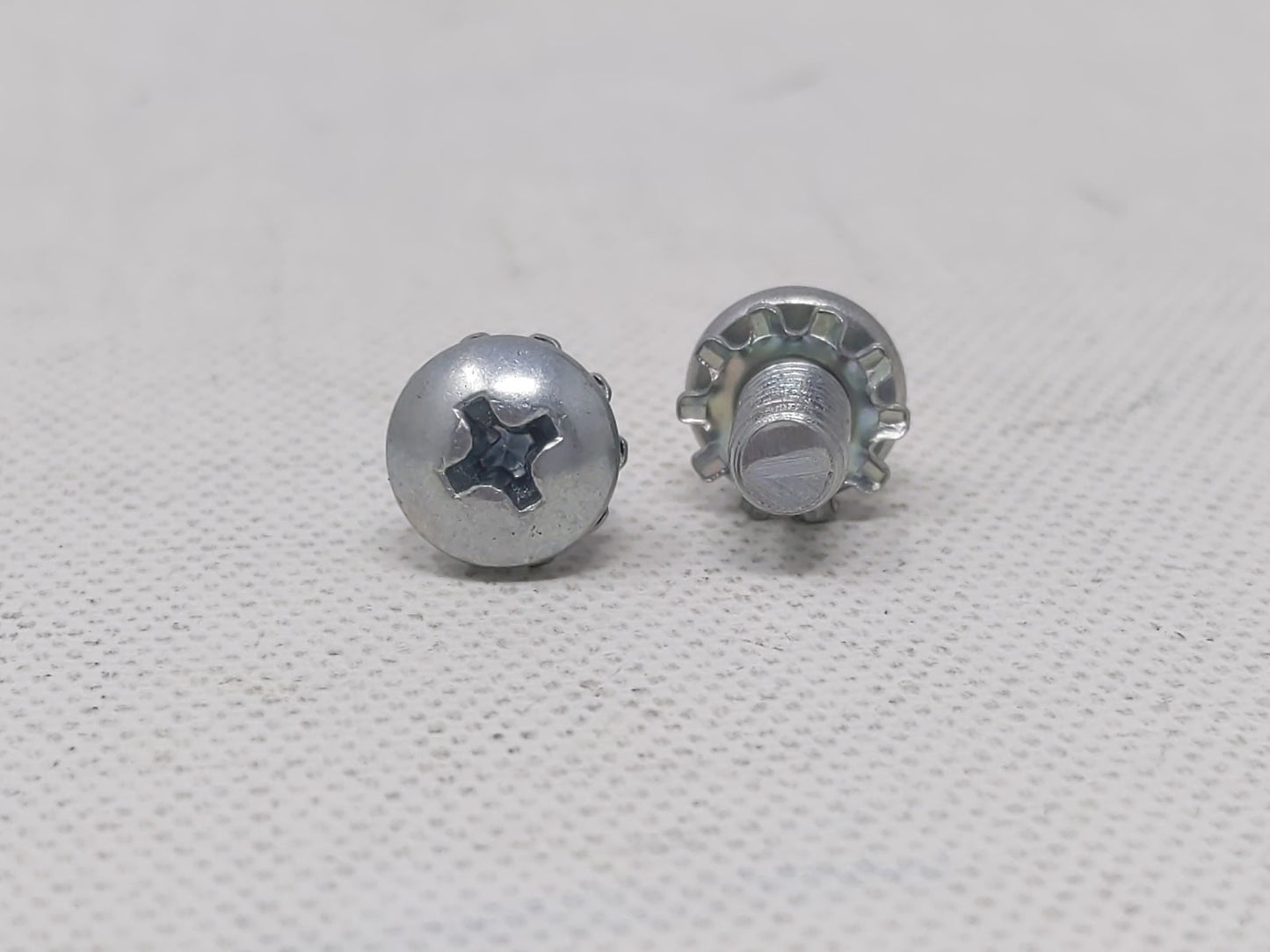 INFINEX philips truss cross screw + external tooth washer Approx 1200pcs