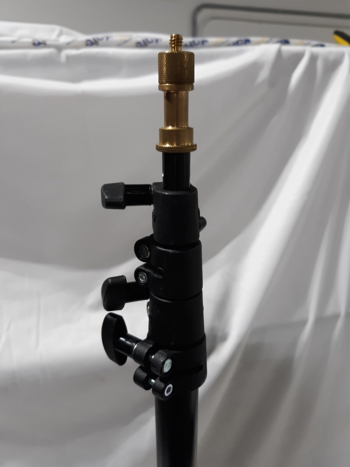 Manfrotto Nano Light Stand 6ft Retractable Legs 5001B