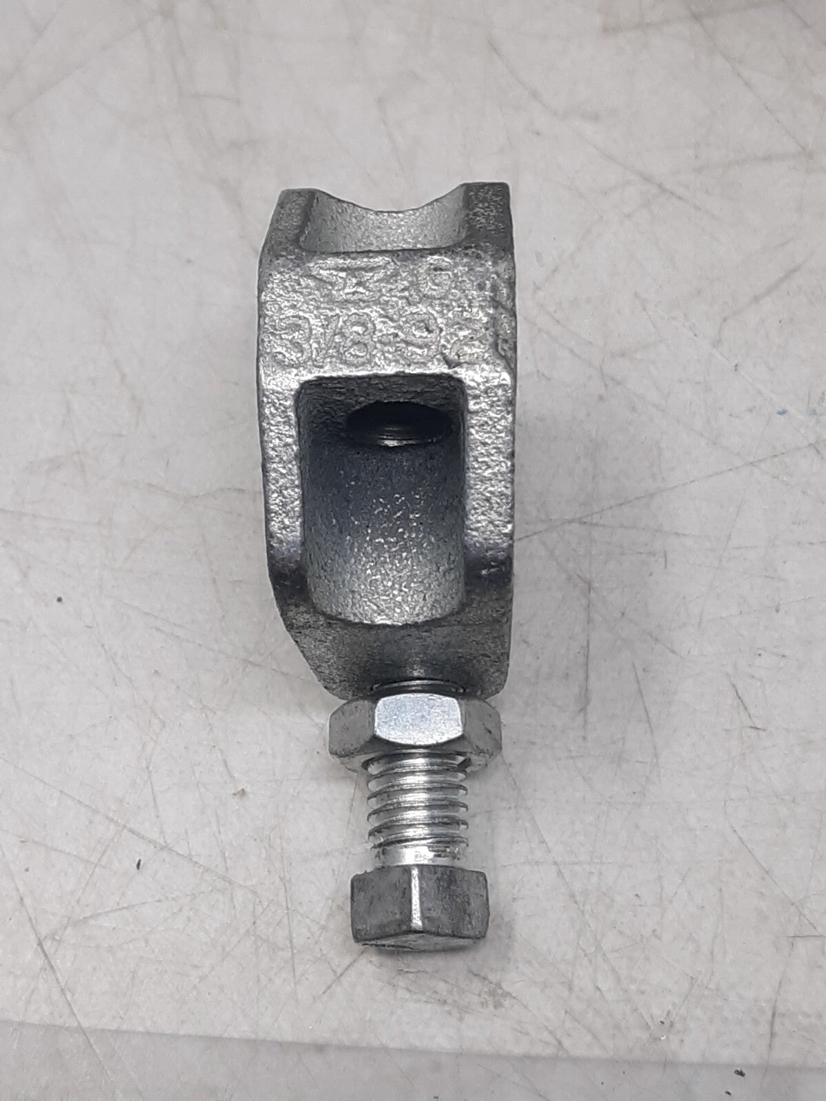 Lot of 50 B-Line FIG 92Z Universal C-Clamp 3/8"-24 Zinc Plated Steel