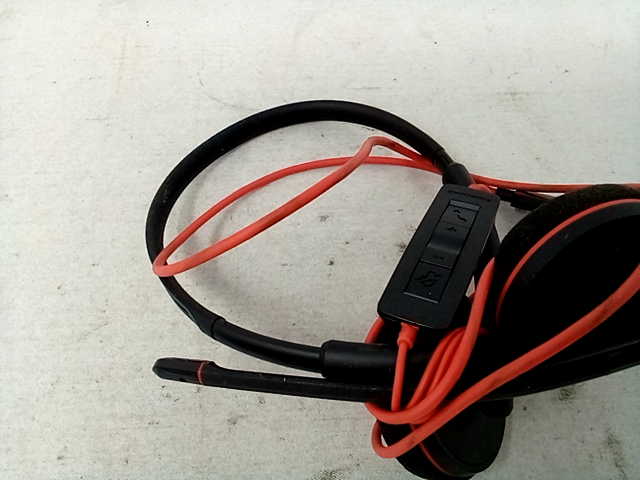 Plantronics Blackwire 3220 USB-a Corded UC Headset - 209745-101