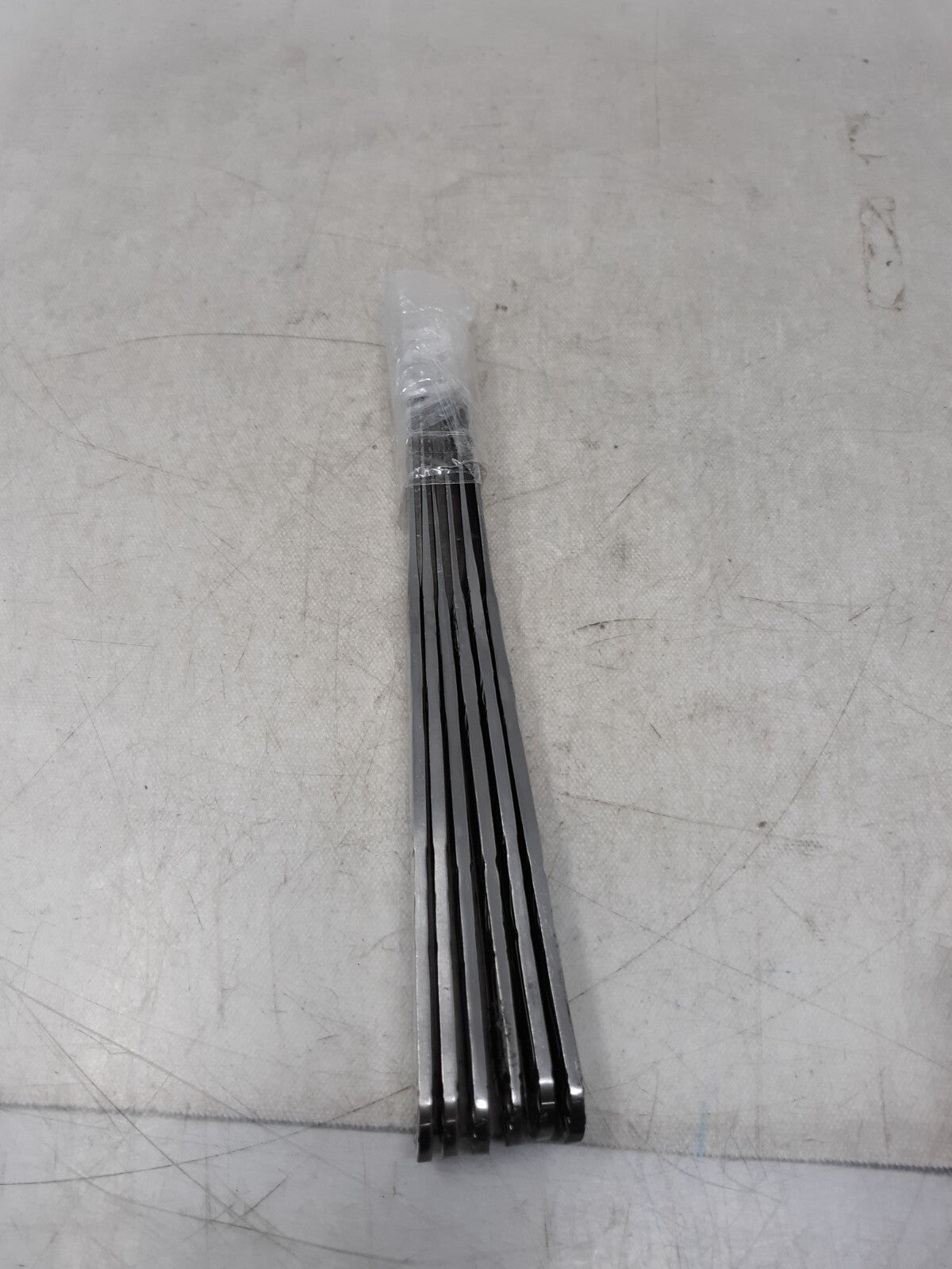 Lot of 6 Qualite Barclay Dinner Knives