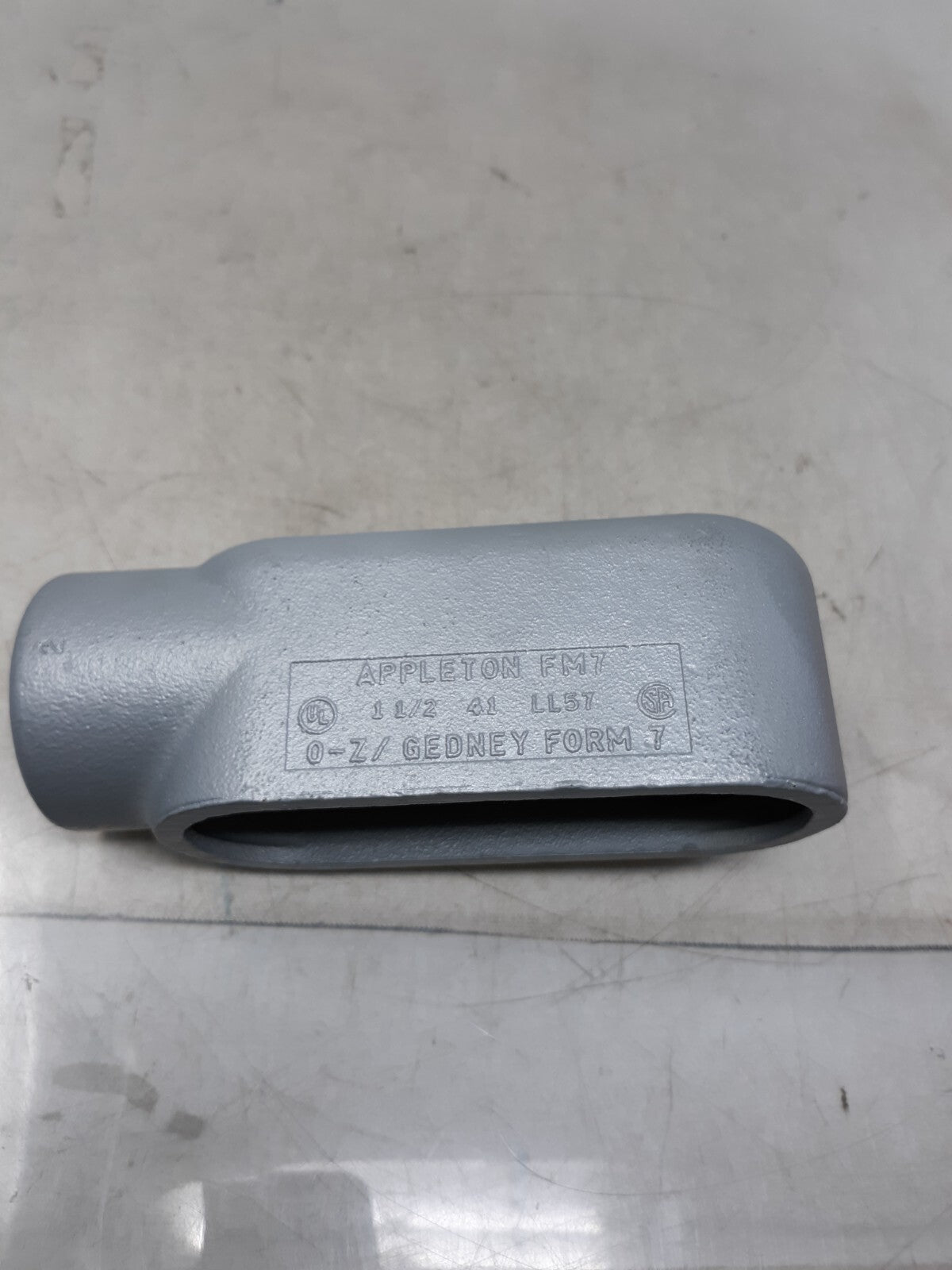 LL57 APPLETON MALLEABLE IRON CONDUIT BODY 1.5 INCH HUBS TYPE LL FORM 7