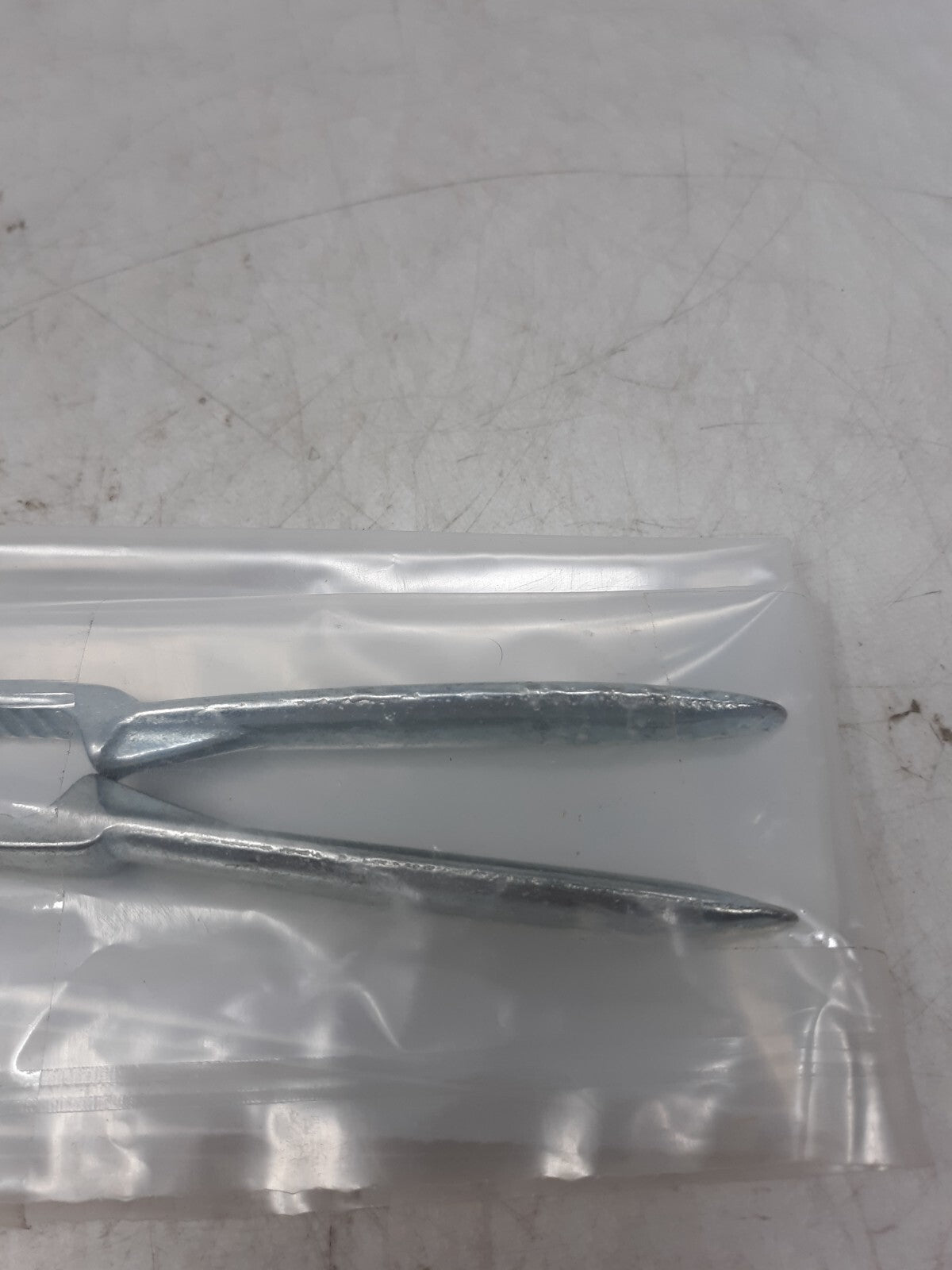 Metal Nutcracker Tool – 5.5" Durable Zinc Alloy Shellfish Cracker & Nut Opener