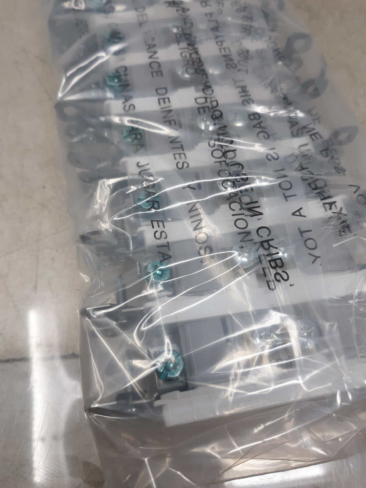 Lot of 10 Legrand 885TRWCP7 Pass & Seymour Decorator Outlet, White