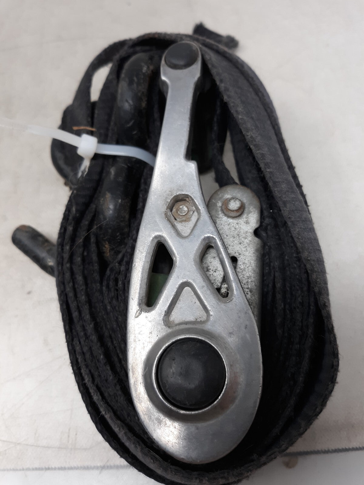 Lot of 2 Ratchet Straps Black 500lb load capacity