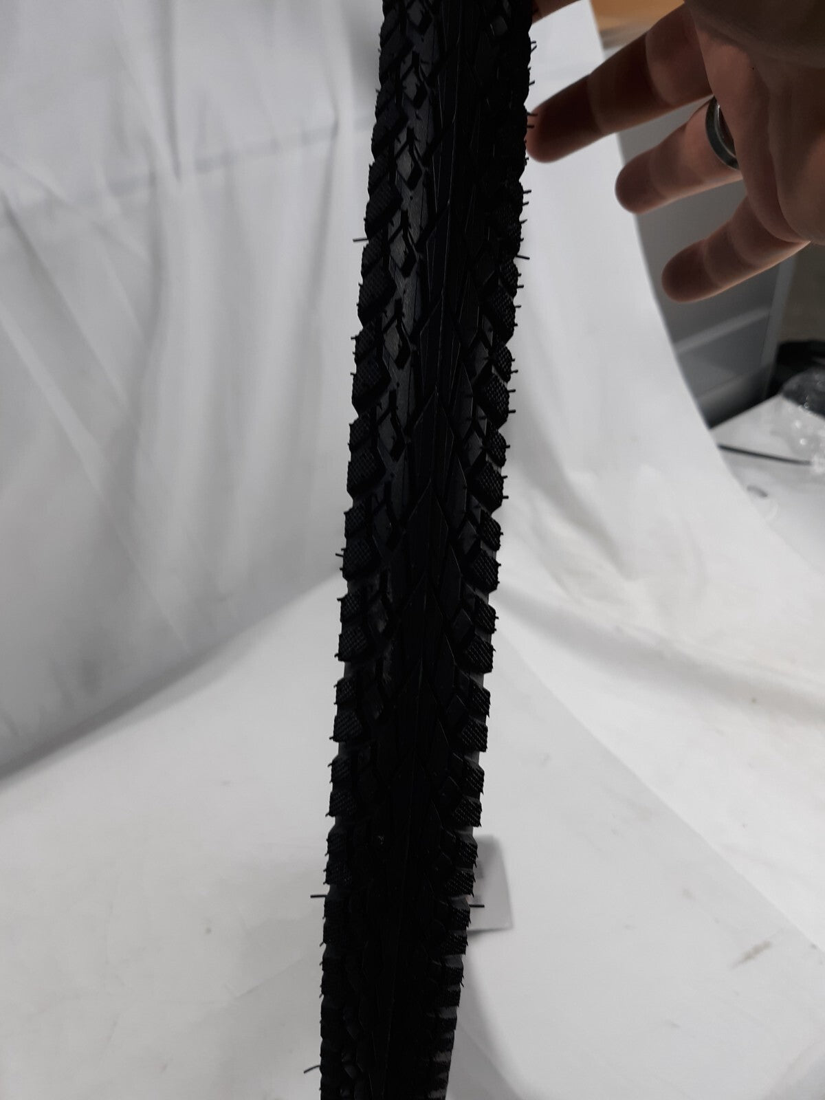 Kenda Kwick Drumlin Tire - 700 x 38, Clincher, Wire, Black/Reflective, 60tpi