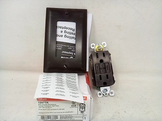 SELF-TEST GFCI RECEP TR 15A125V20A FD THRU, Legrand Radiant 1597TR 506TAF6 (4043