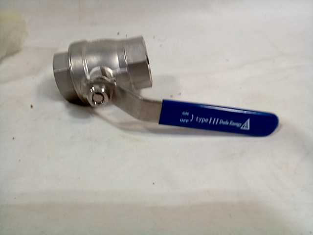 WOG200 2-Piece 1-1/4 NPT Ball Valve Full Port 304 Stainless Steel W/Blue Vinyl