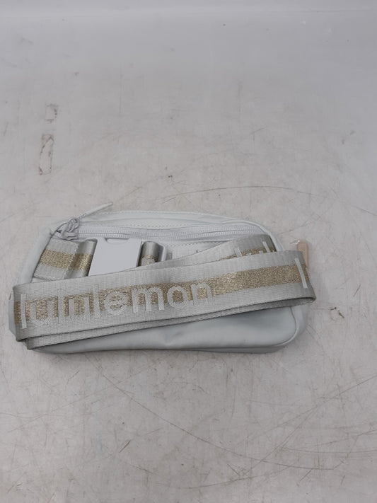 Lululemon Everywhere Belt Bag - White Gold, Adjustable Strap, Lightweight