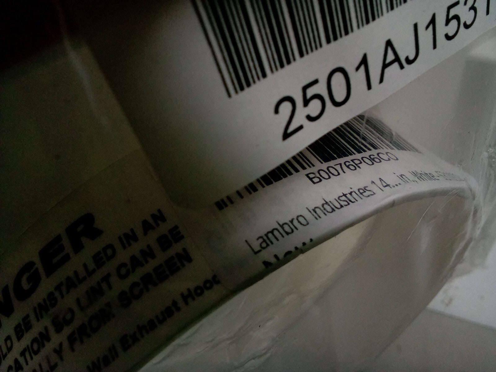 LAMBRO INDUSTRIES 1471 {WHITE 531032} Dry Vent Hood With Removable Screen 4in