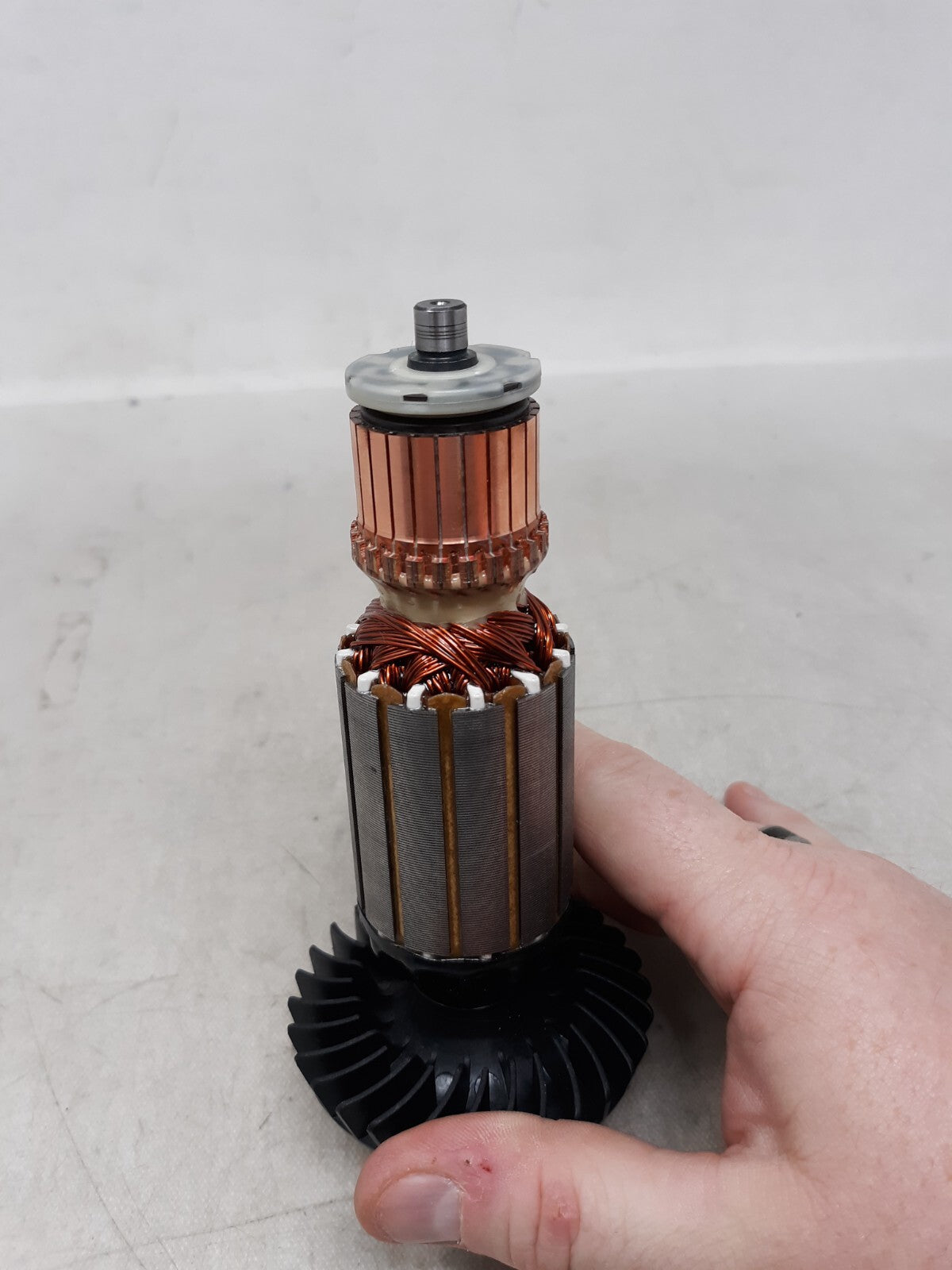 7413933013-01 ARMATURE AND FAN FOR SCREWDRIVER