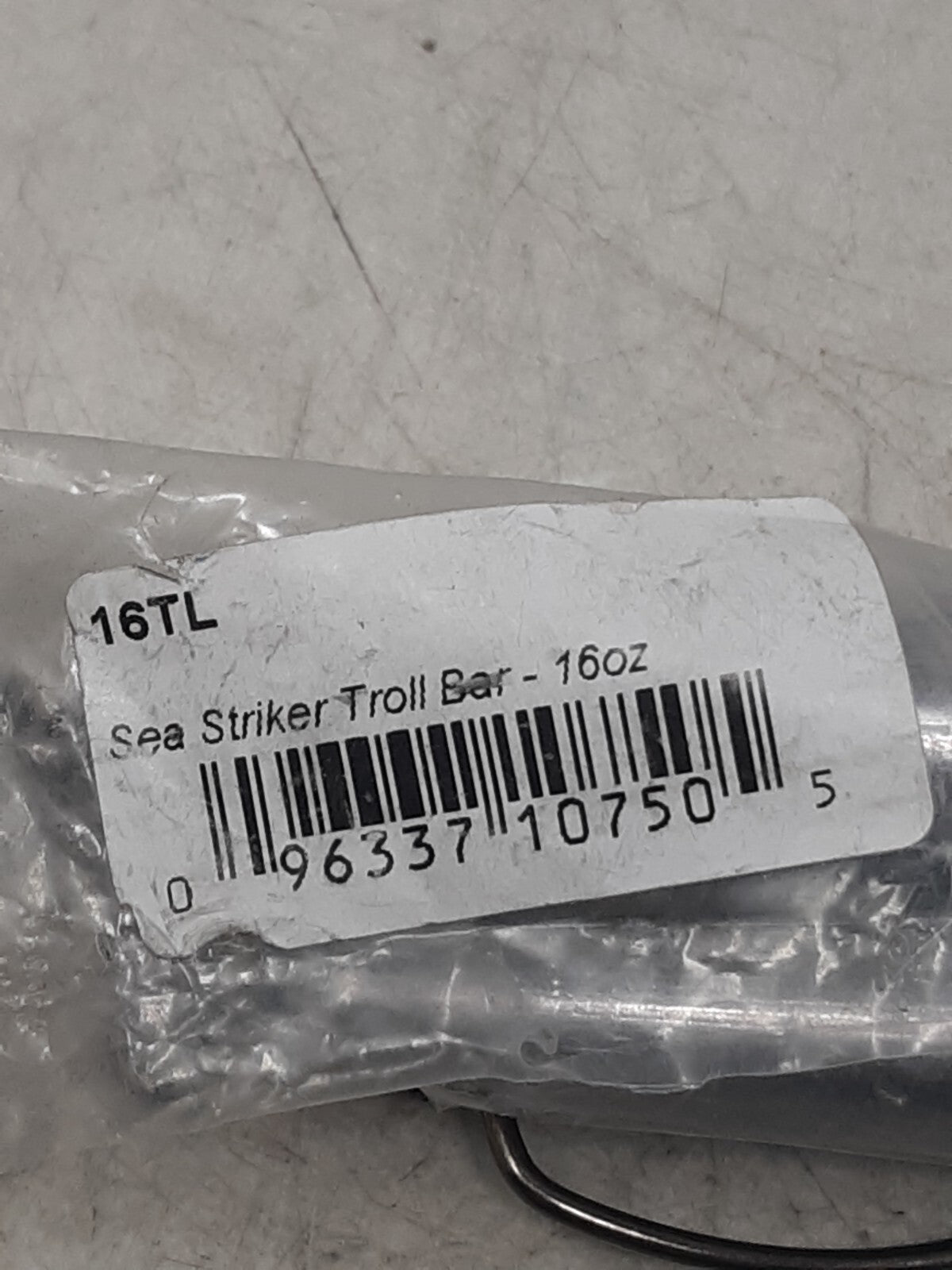 Sea Striker 16 oz Trolling Bar Inline Lead Weights with Swivels – Pack of 2