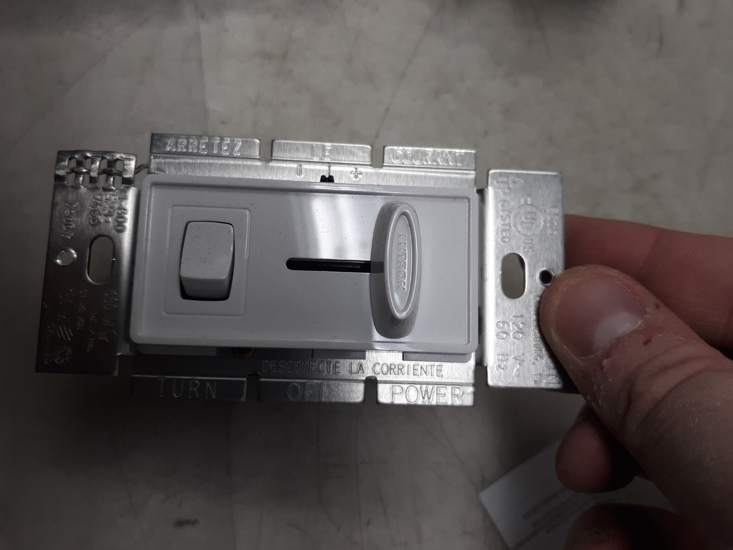 Lutron SCL-153P-WH Skylark C•L Dimmer Switch 150W LED/600W Incandescent