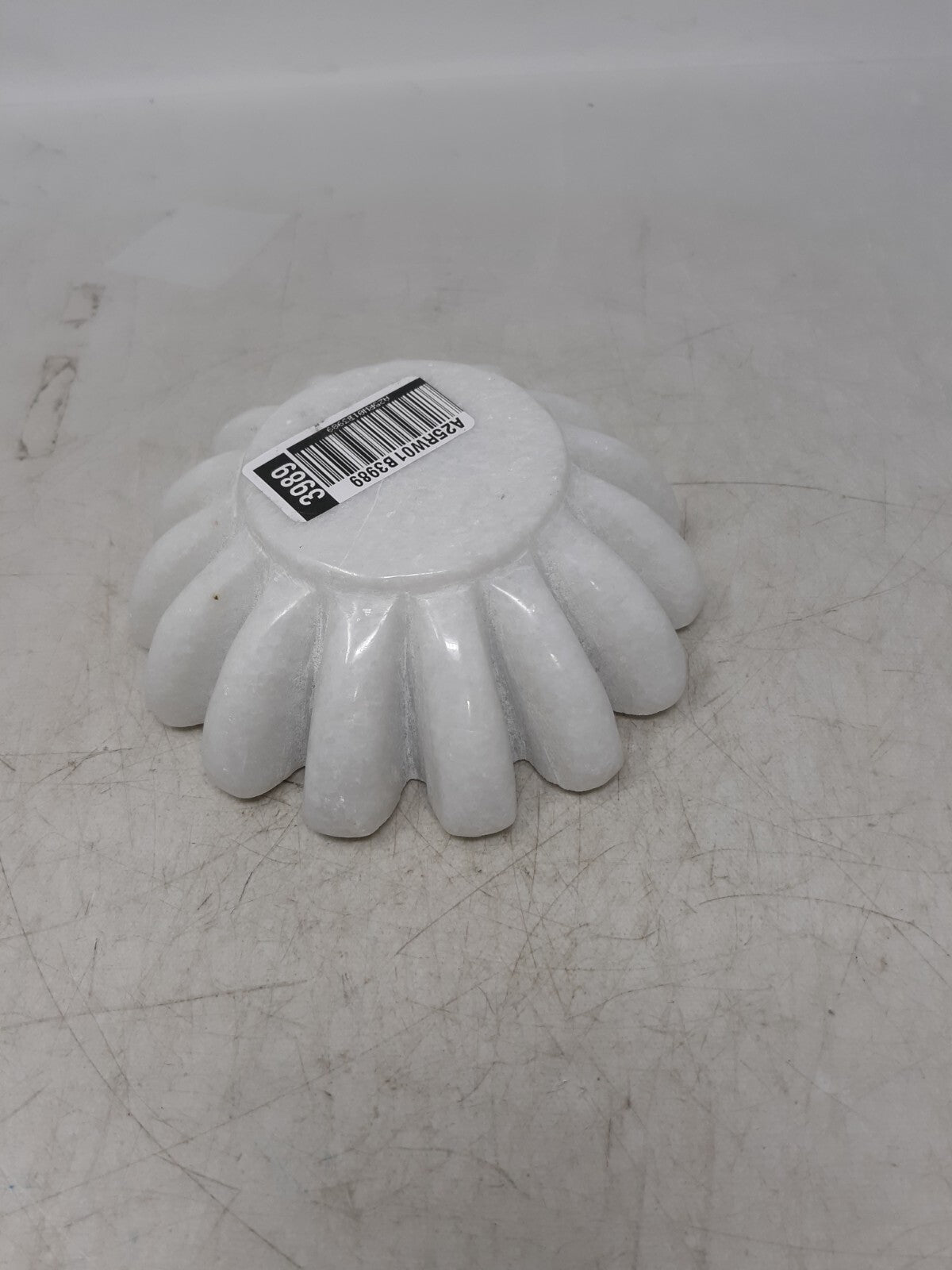White Marble Flower-Shaped Trinket Dish - Jewelry Holder, Soap Dish, Decorative