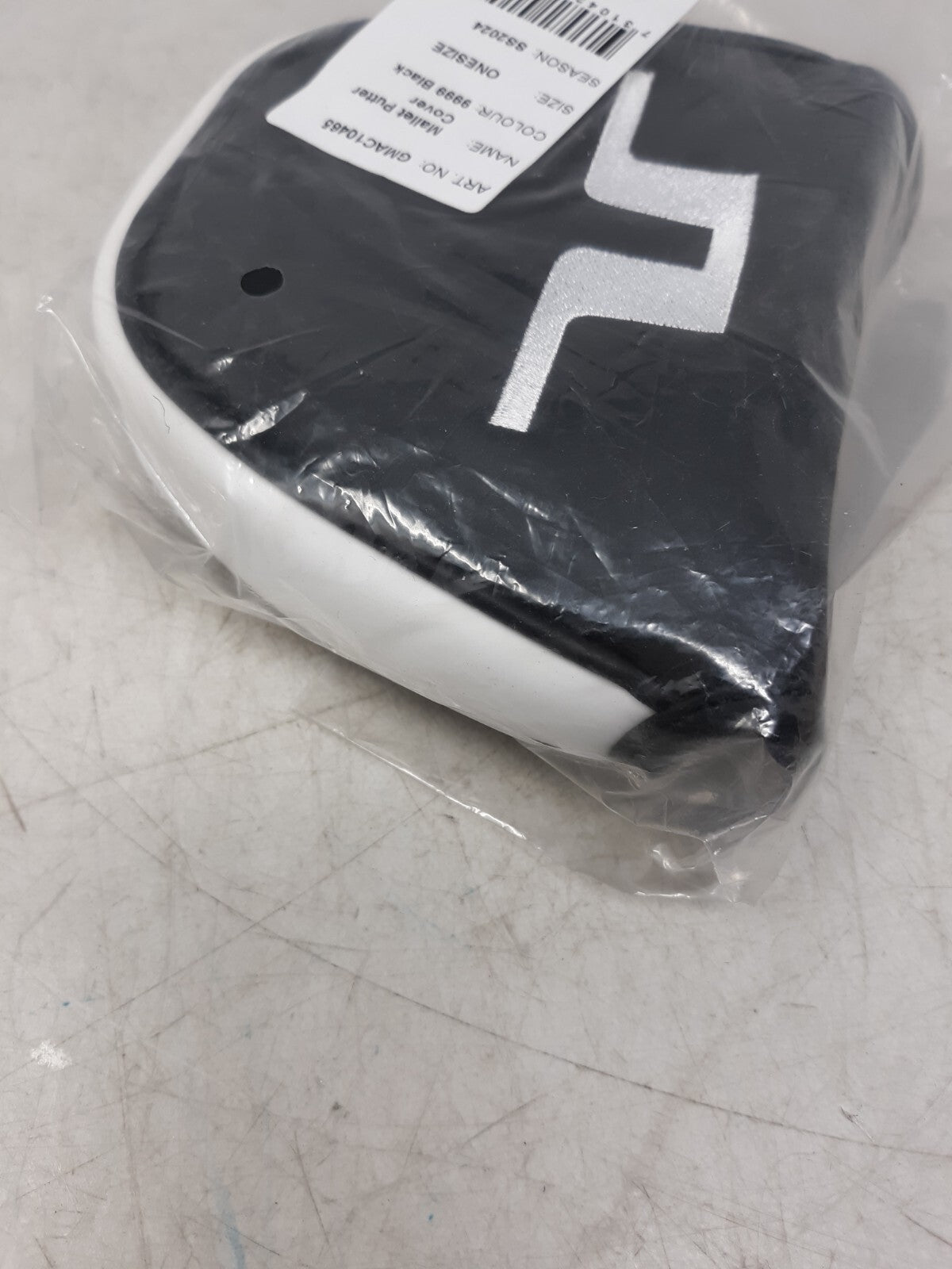 J. Lindeberg Mallet Putter Cover GMAC10465 Black Golf Club Headcover SS2024