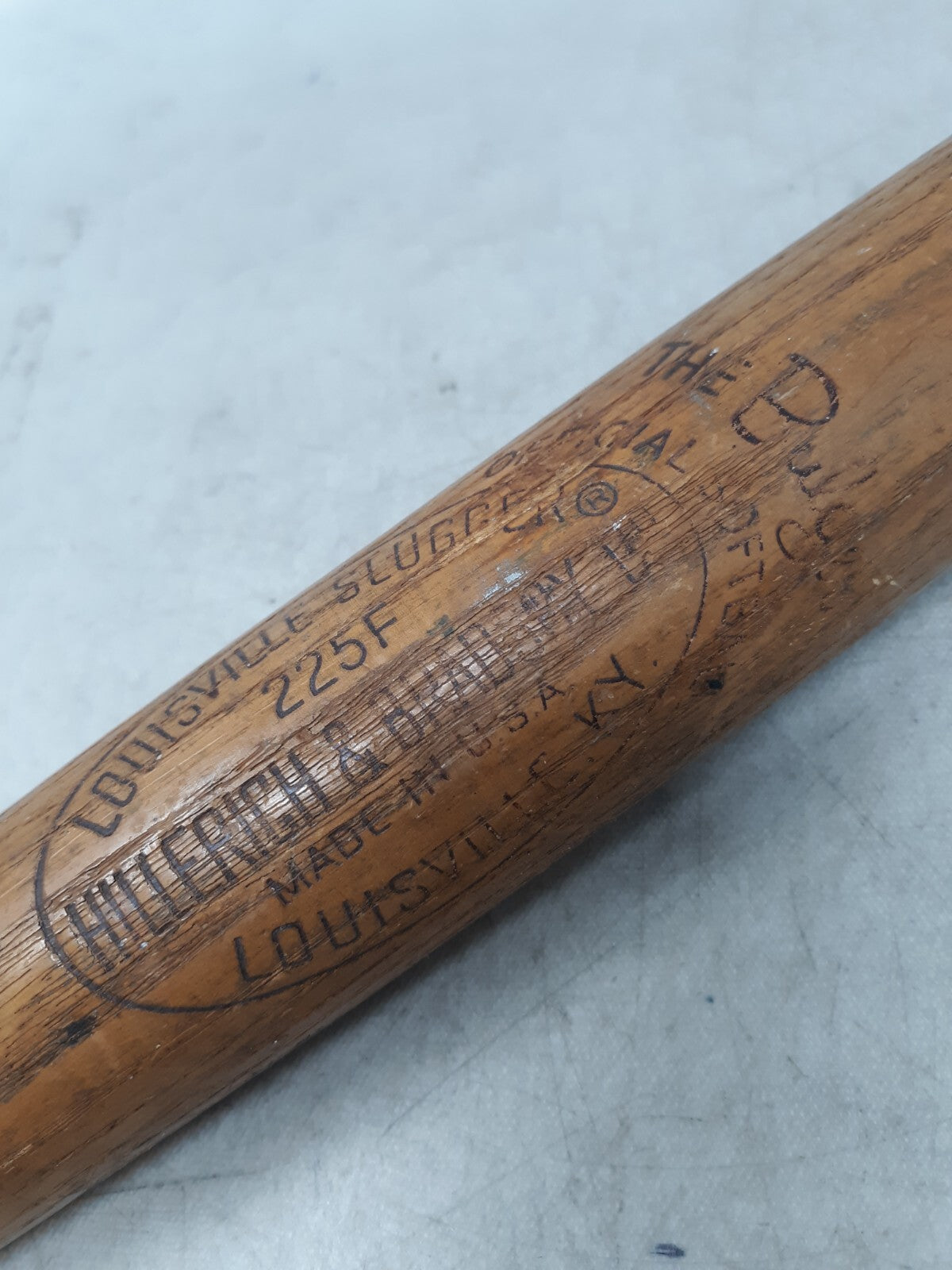 Louisville Slugger 225F Hillerich & Bradsby Wood Softball Bat