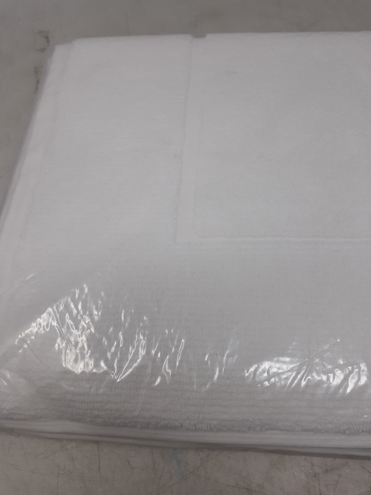 Small Bath Mat BM-1P White Cotton Soft Absorbent Non-Slip
