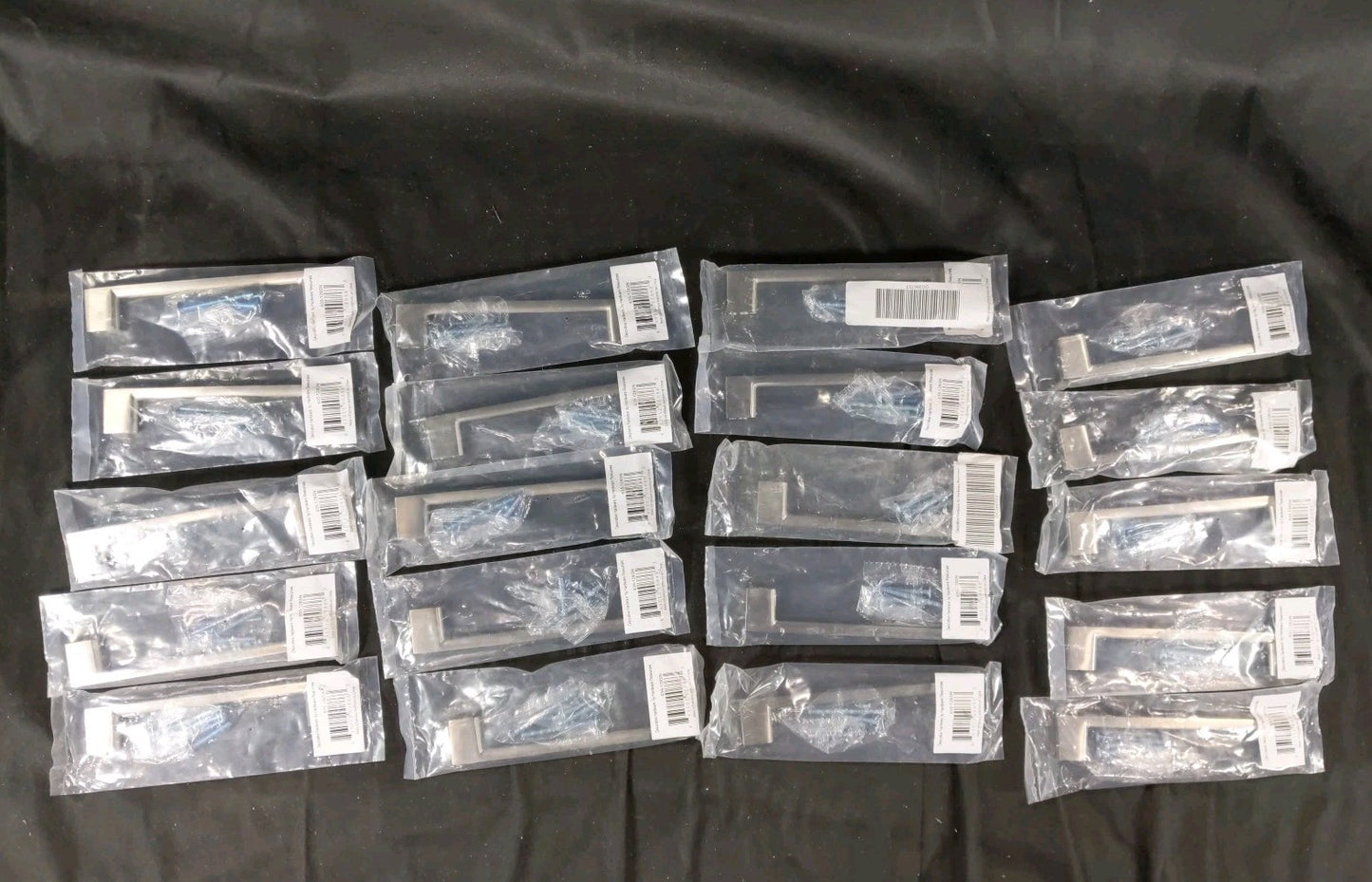 Jeffery Alexander Sutton 5" Centers Handle Bar Pull, Satin Nickel (20 PACk)