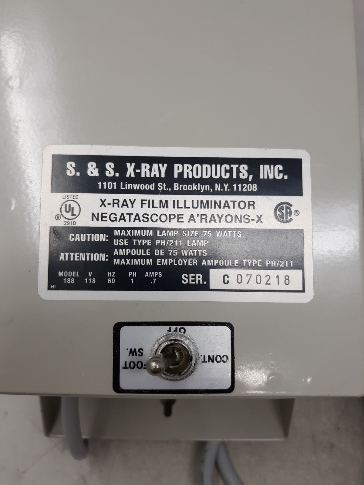 S & S X-Ray Film Illuminator w/ Foot Control Model 188 118V 60HZ
