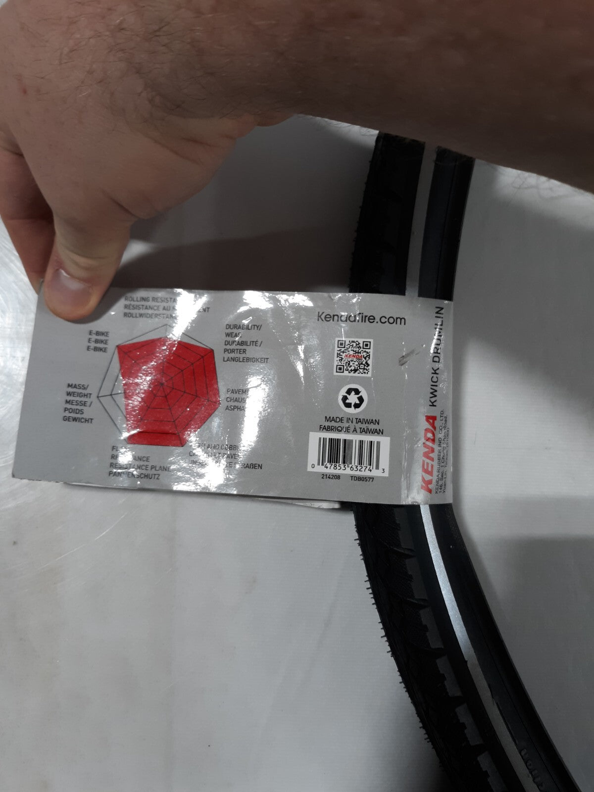 Kenda Kwick Drumlin Tire - 700 x 38, Clincher, Wire, Black/Reflective, 60tpi