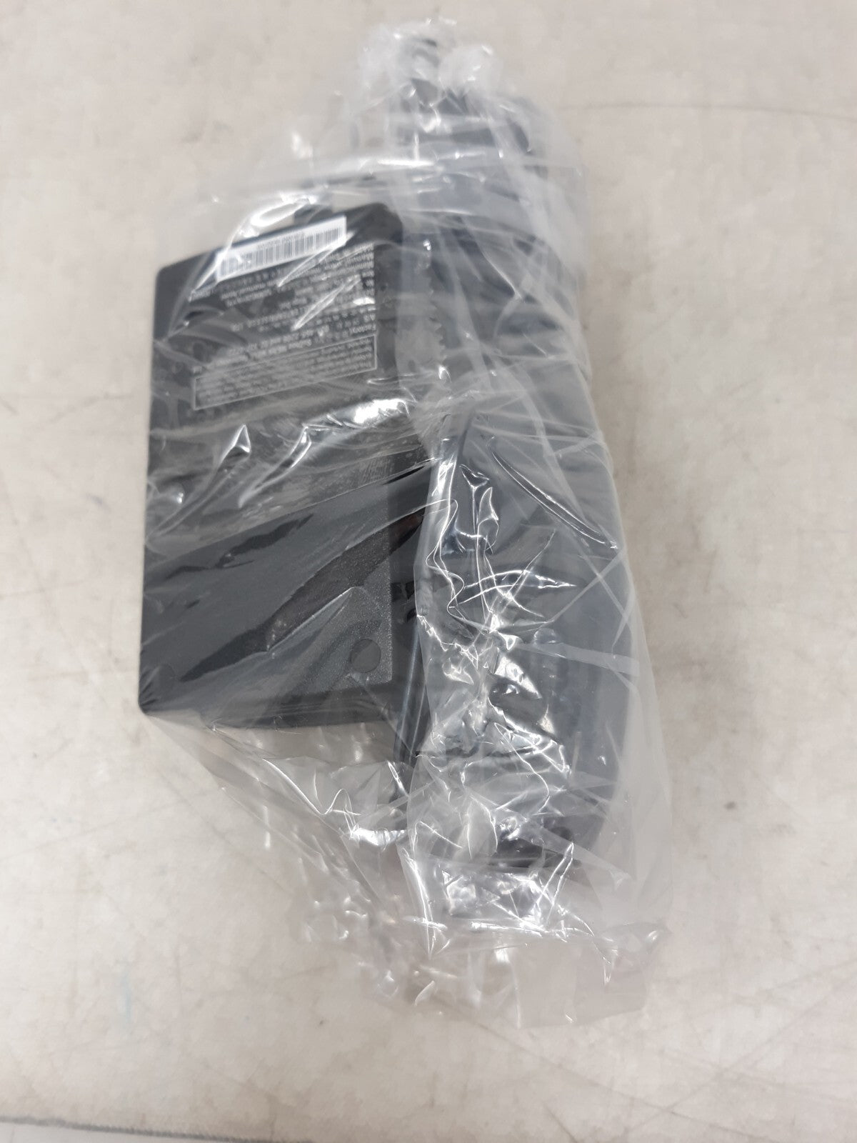 MEAN WELL GST25A05 5V 4A 20W Industrial AC-DC Adaptor