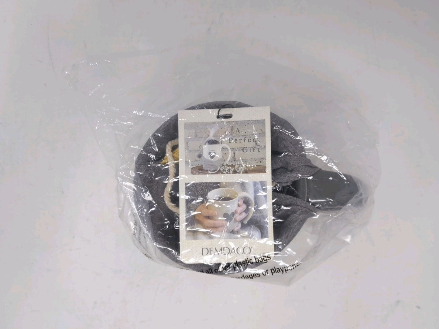 NWT DEMDACO The warm Heart mug -Thankful-16 ounces Coffee/Tea/Cocoa Mug With Bag