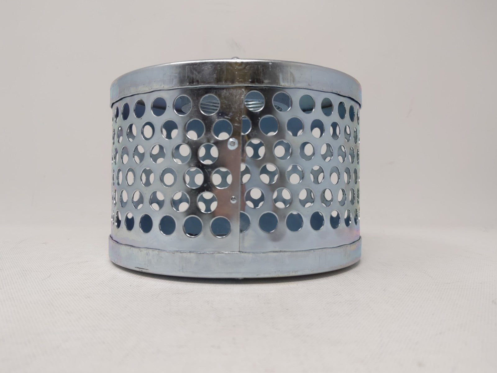 SealFast Strainer Round Hole 2" Female Suction Hose Strainer Round Handle RH25B