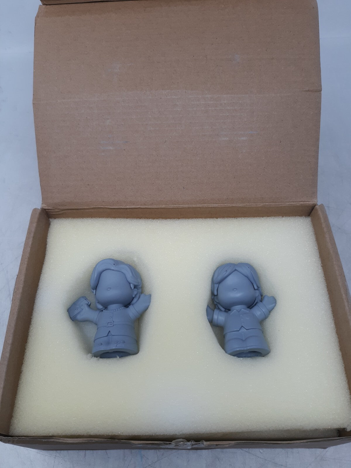 Unpainted Resin Miniature Figurine Set – Male & Female Characters HPH04 for Tabl