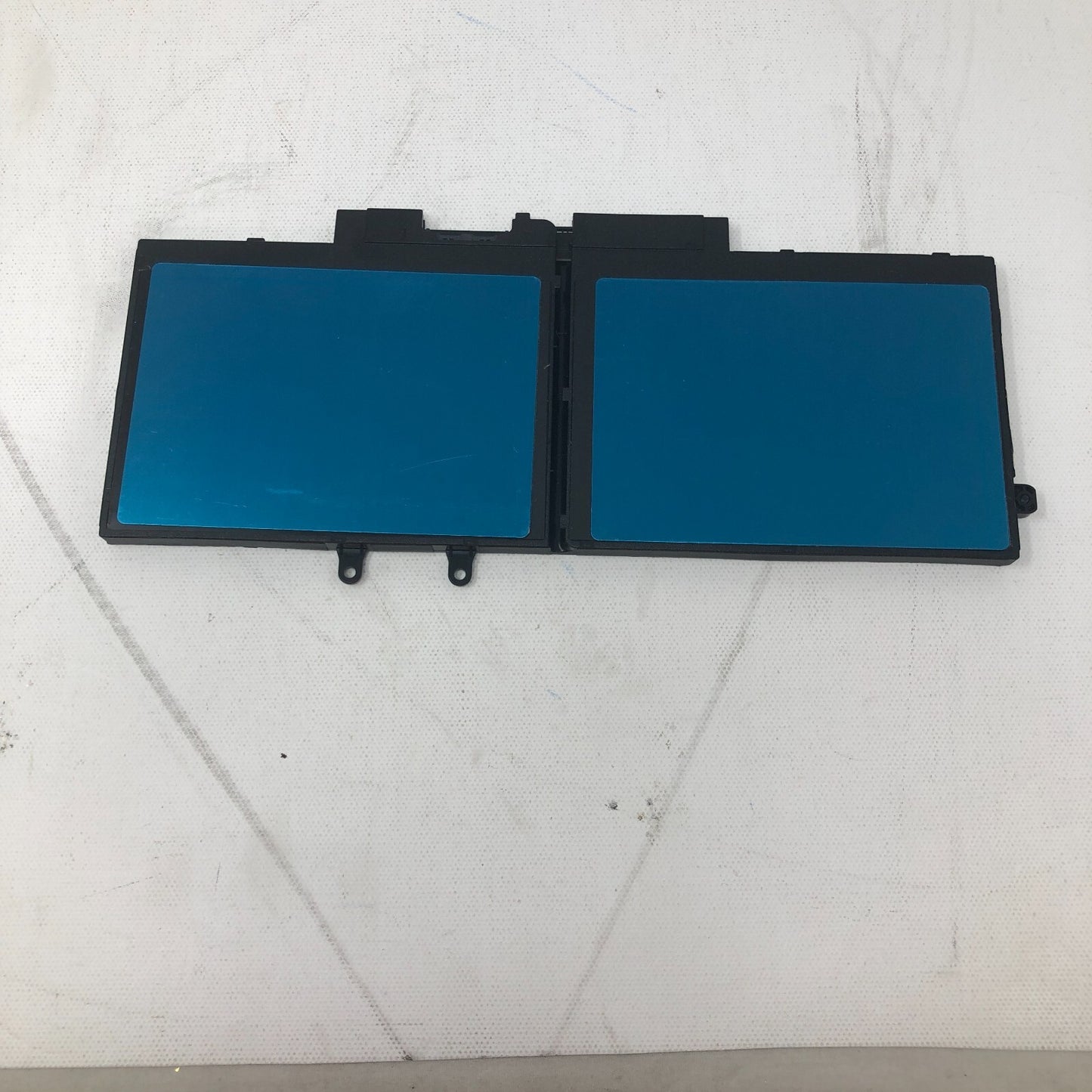Replacement Laptop Battery: 68 Wh Standard Rechargeable Li-ion Battery