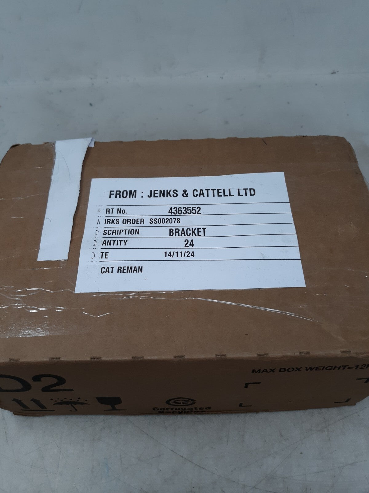 Lot of 35 Jenks & Cattell 4363552 Bracket for CATERPILLAR