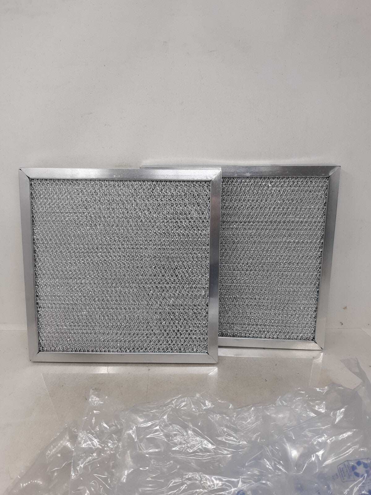 Lot of 2 EZ KLEEN AIR FILTER #110C87PR4