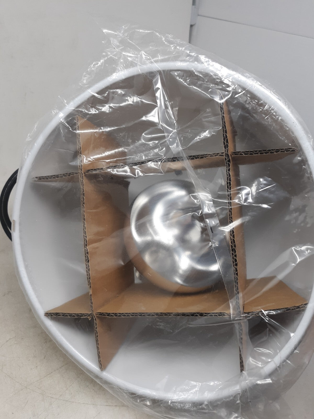 ServIt 423HLS85BK Retractable Cord Ceiling Mount Heat Lamp Chrome