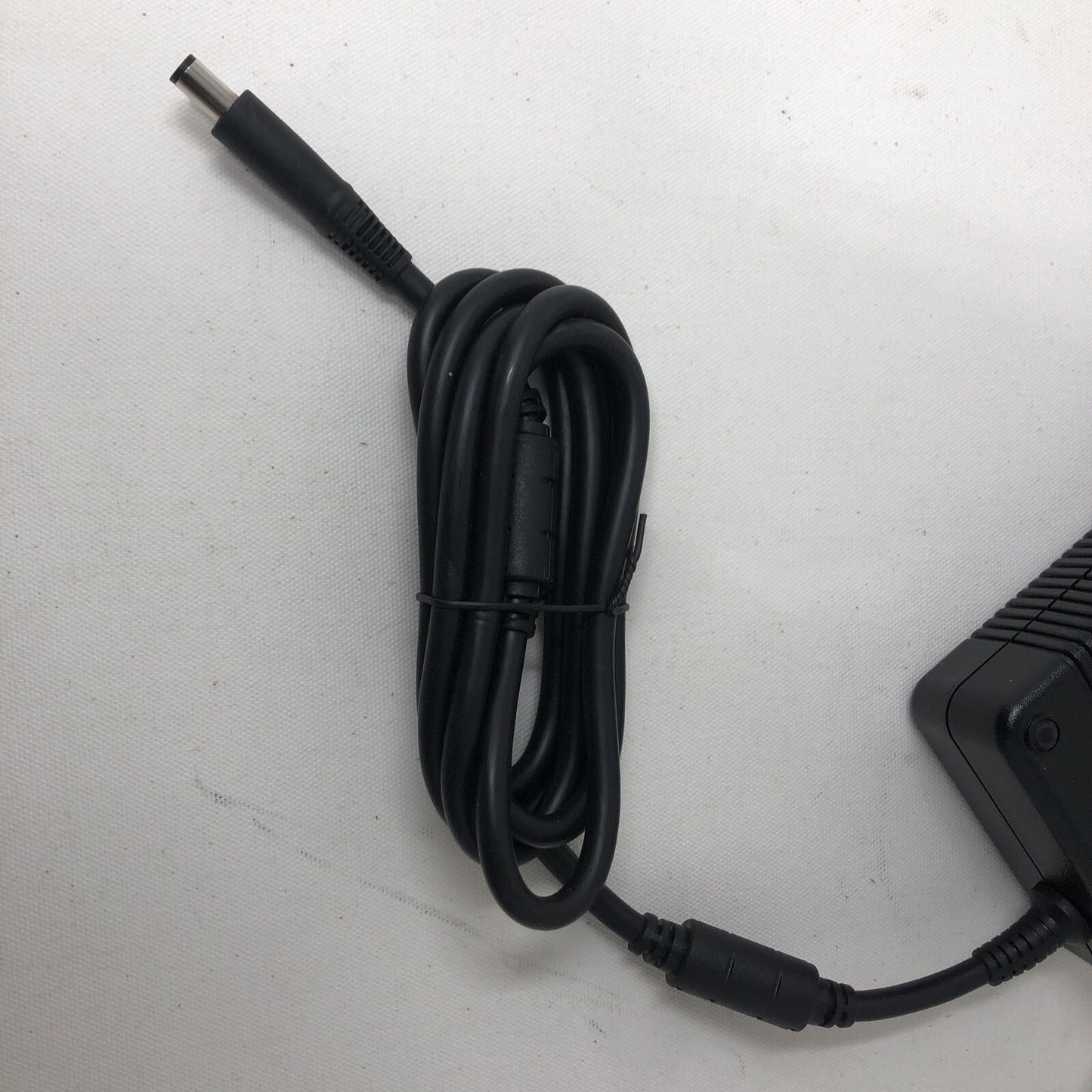 NEW Original Dell 19.5V 16.92A LA330PM190 01MDV8 Adapter Laptop 330.0W