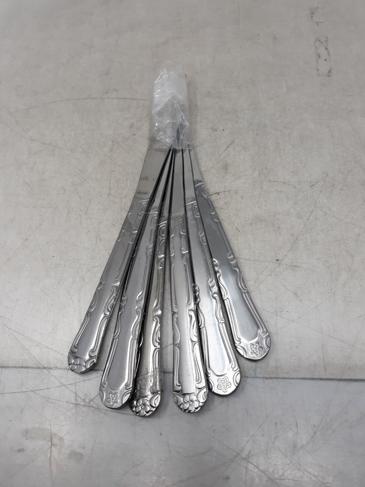 Lot of 6 Qualite Barclay Dinner Knives