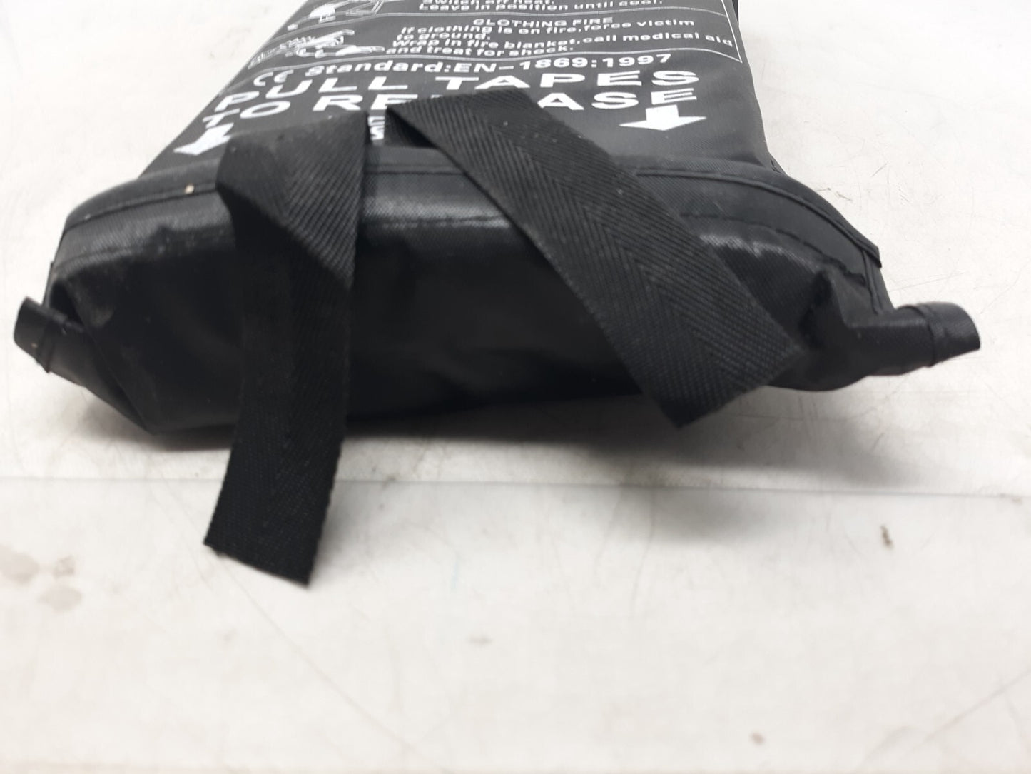 Safecastle 1.5m x 1.5m Fire Blanket Emergency Flame Retardant Safety Cover