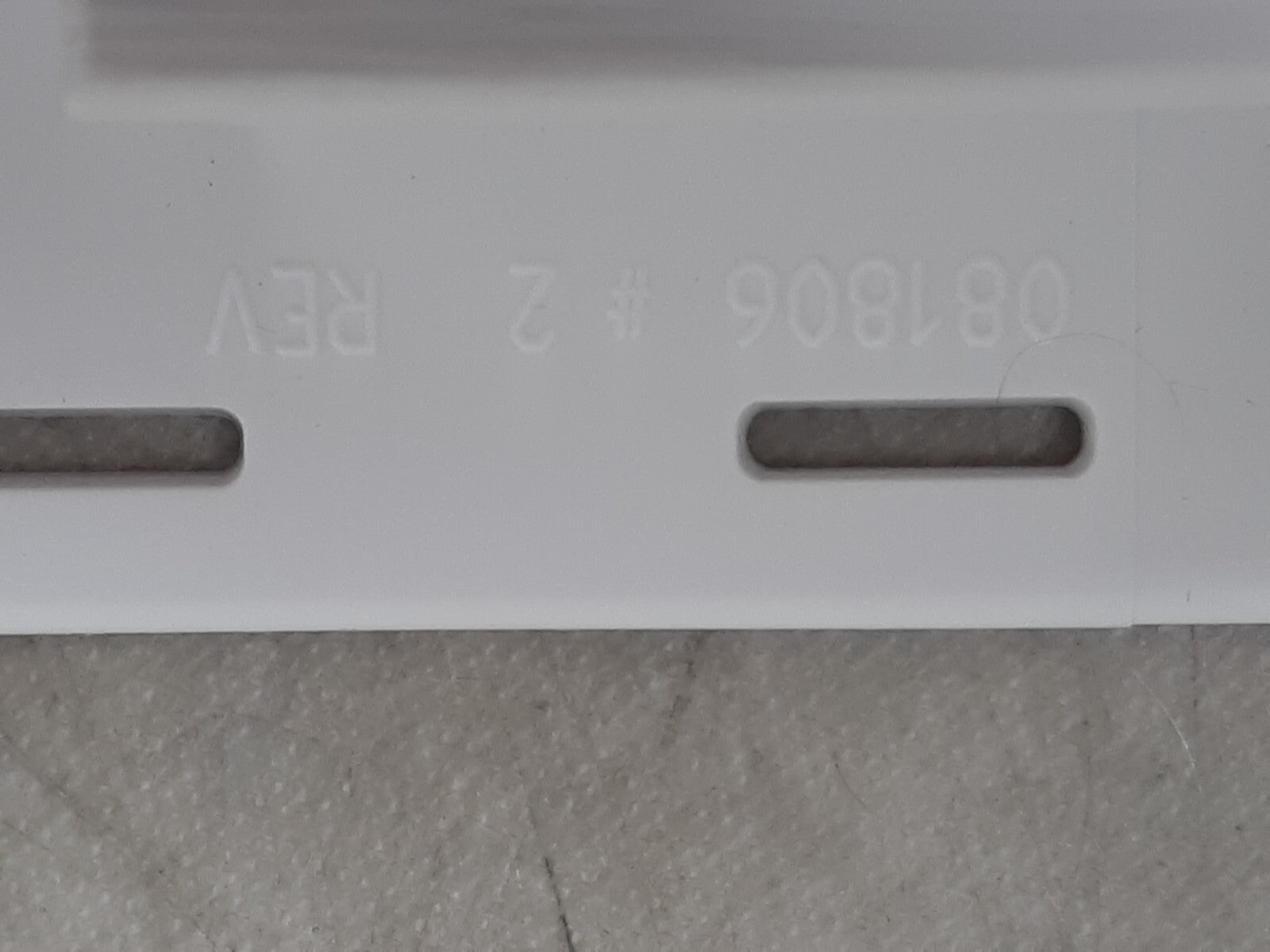 Mid America Vinyl MountMaster Mounting Block White