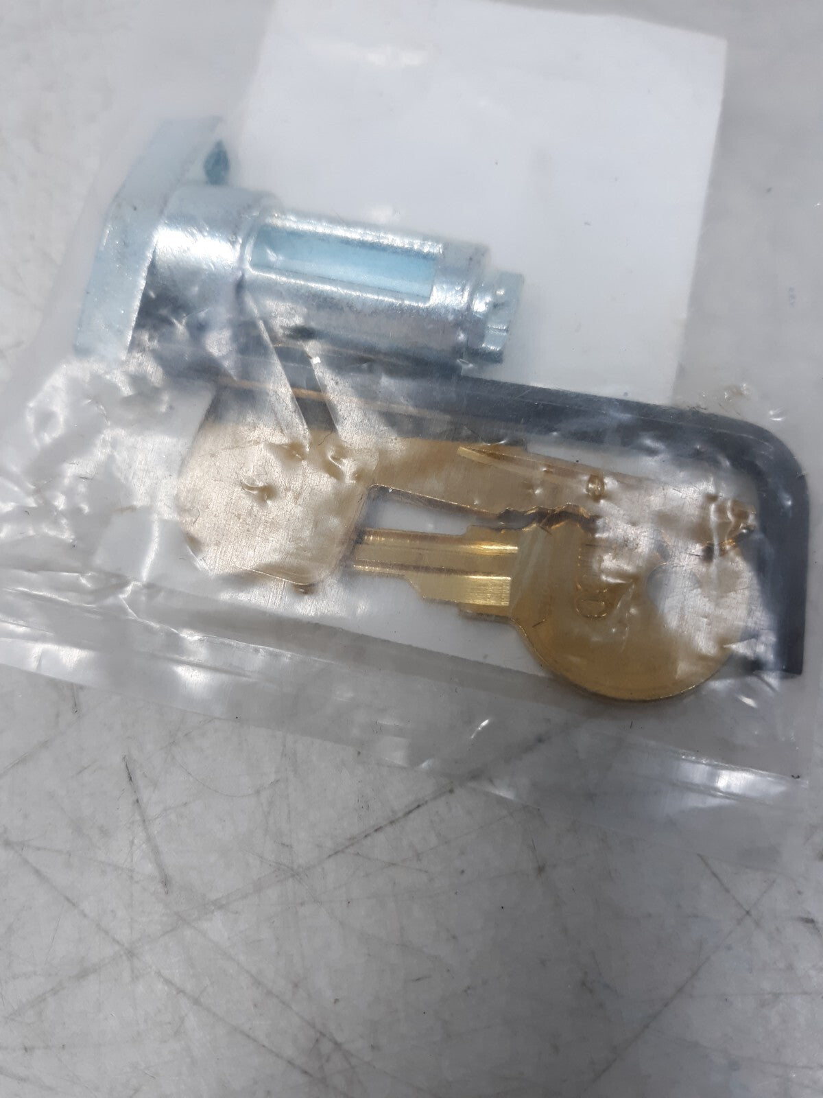Lenovo 00EP016 Lock Cylinder with Keys & Hex Wrench for Laptop Docking Station