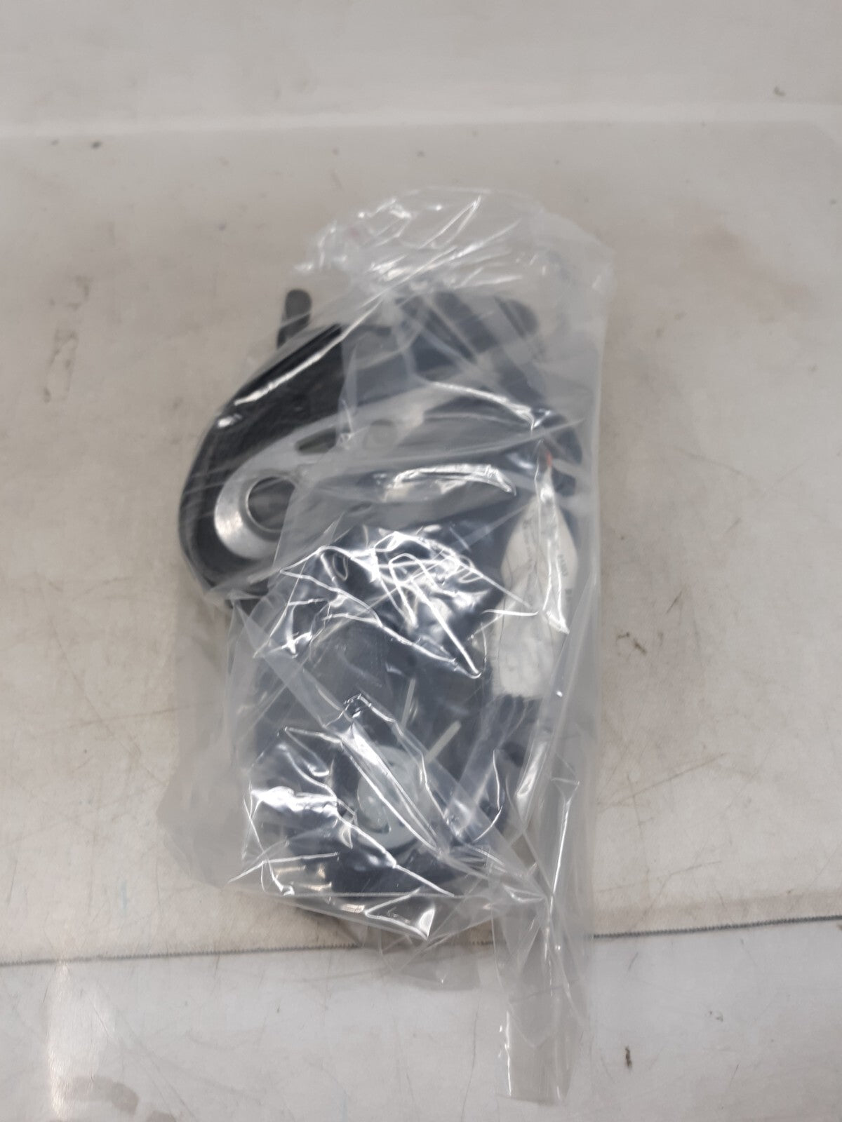 Lot of 2 Ratchet Straps Black 500lb load capacity