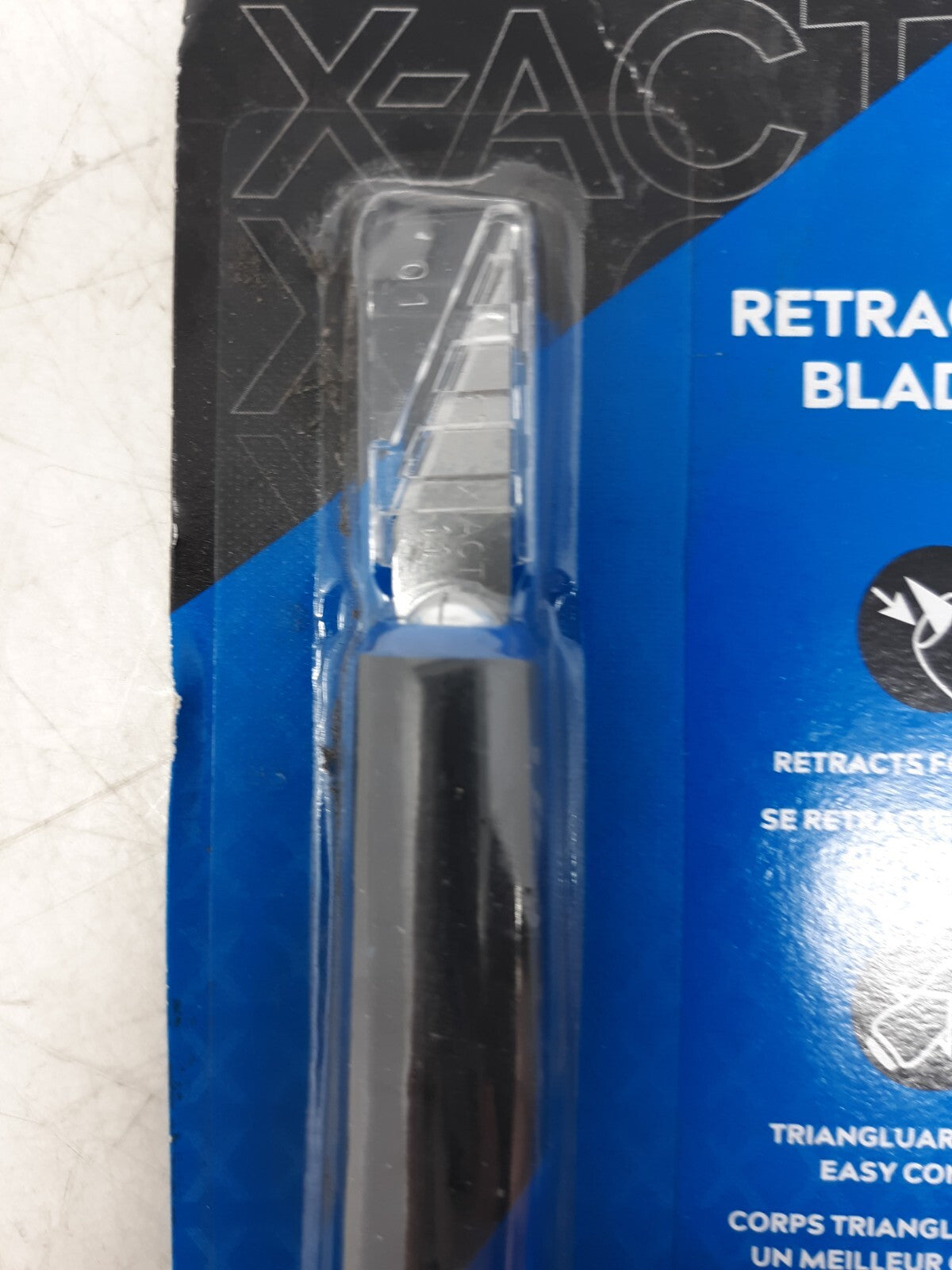 X-Acto X3204 Retract-A-Blade Knife with Safety Retractable #11 Blade