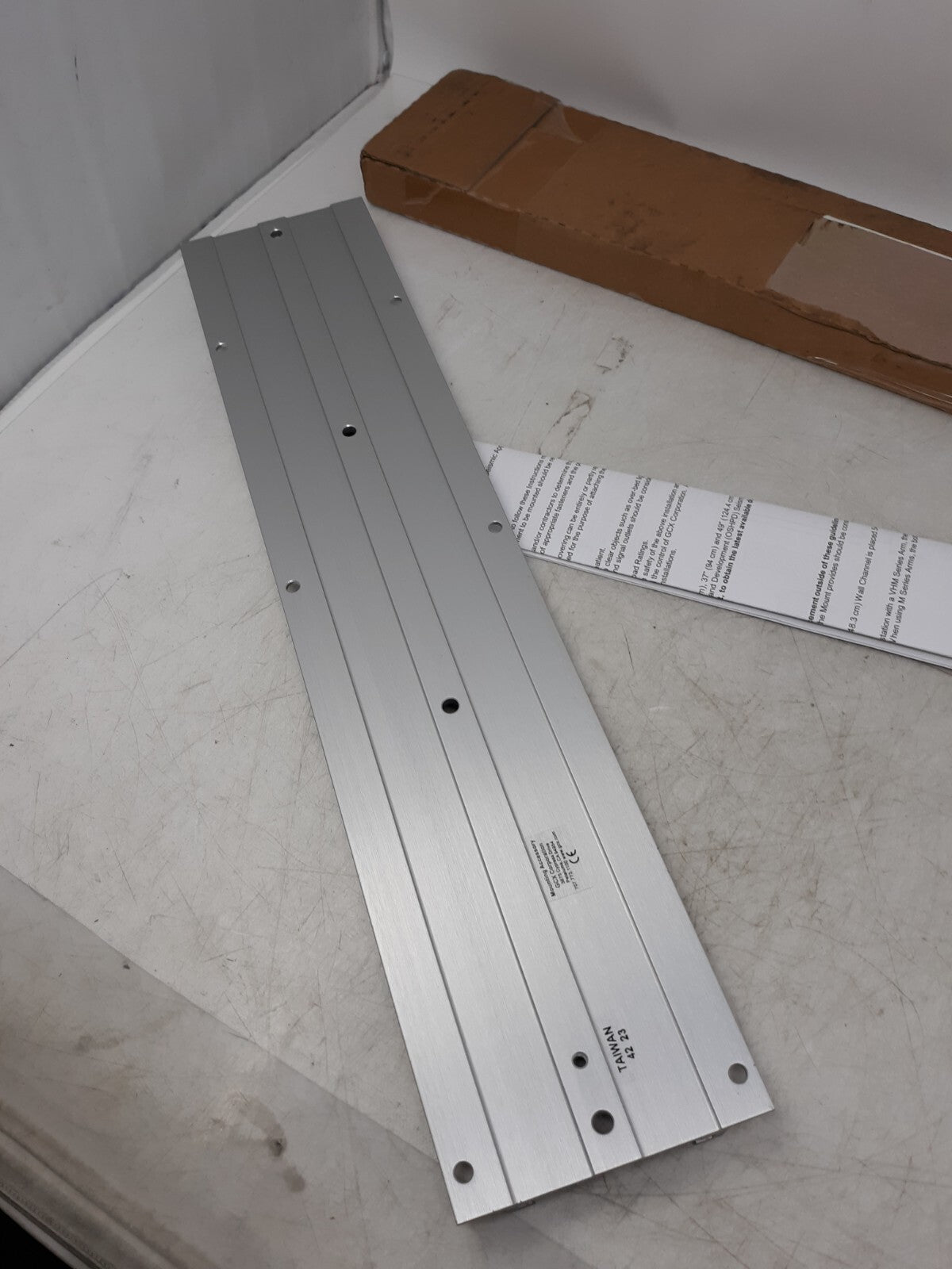 Seismic Poly Mount 19" / 48.3cm Channel Mounting Bracket Kit – Made in Taiwan
