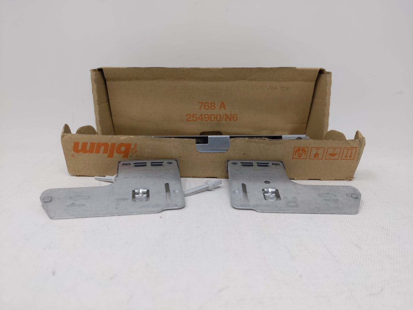 Blum T60L7570 Tip-On Blumotion Unit for Legrabox R+L
