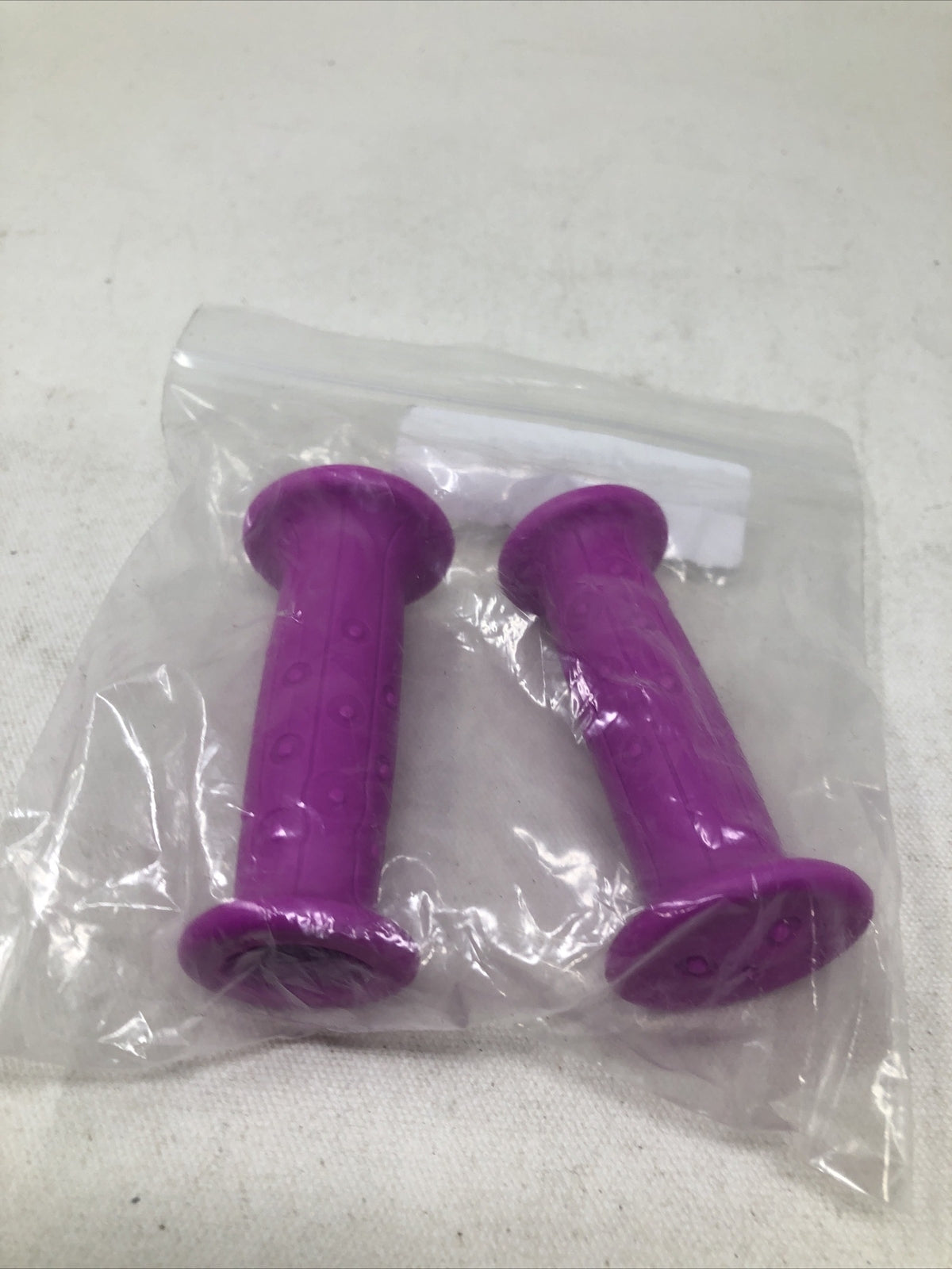 16” Mint Purple Grips