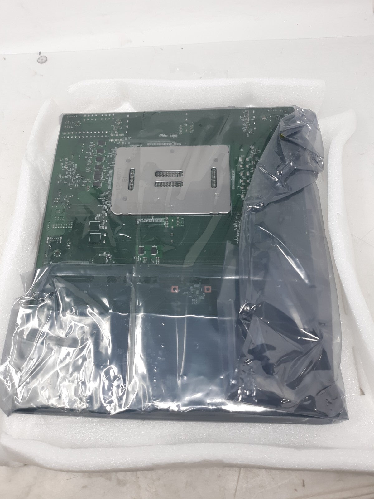Supermicro X13SEI-F Motherboard Rev 1.01 | Intel Socket E | DDR5 ECC Registered