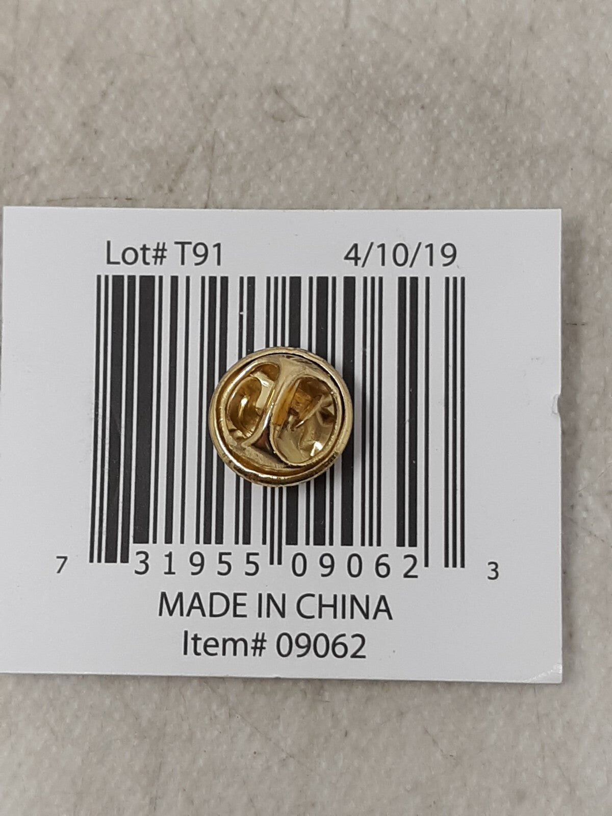 Lot of 12 Girl Scouts Trefoil World Association of Girl Guides WAGGGS Pinback