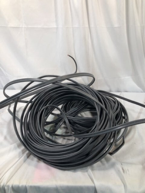 BUNDLE OF Southwire E30445 Wire - Unknown length