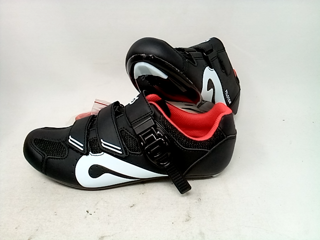 Peloton Cycling Shoes w/ Cleats Black PL-SH-B-40  US Men's Size 7, Women's Size