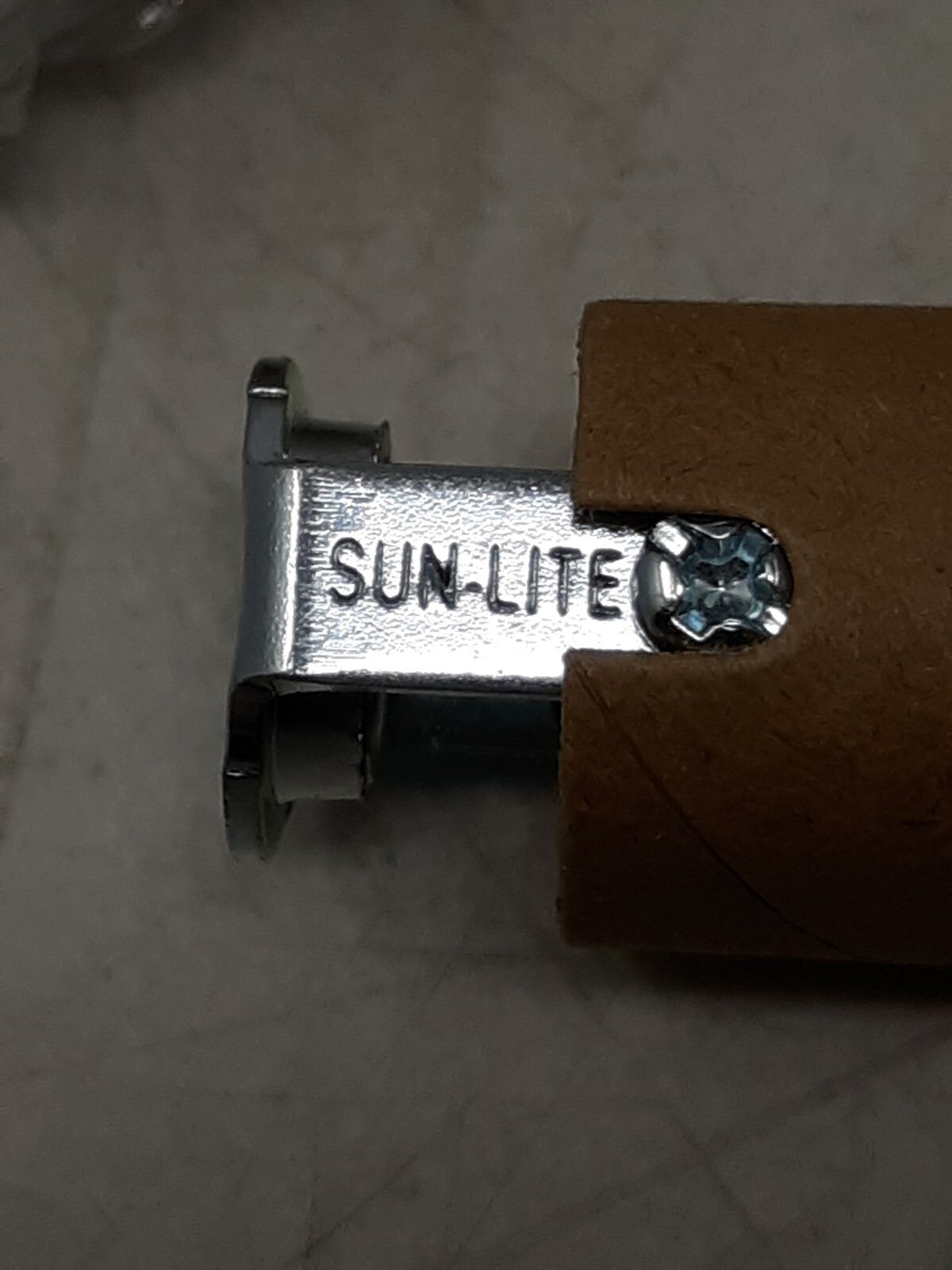 DiCUNO E12 Base Light Socket Adapter 6-Pack for Bulb Holders