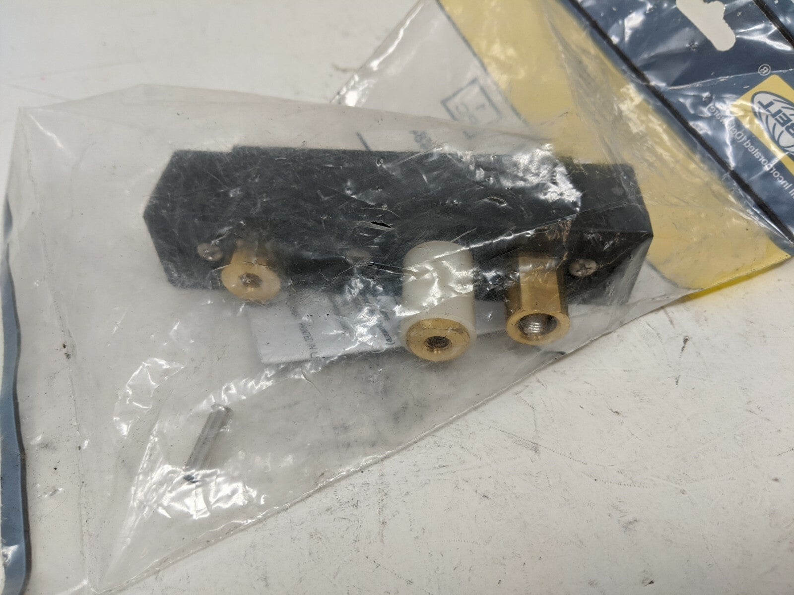 Hubbell HBL100SPFRAC Stage Pin Female Receptacle ACP 100A/125V