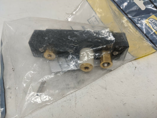 Hubbell HBL100SPFRAC Stage Pin Female Receptacle ACP 100A/125V